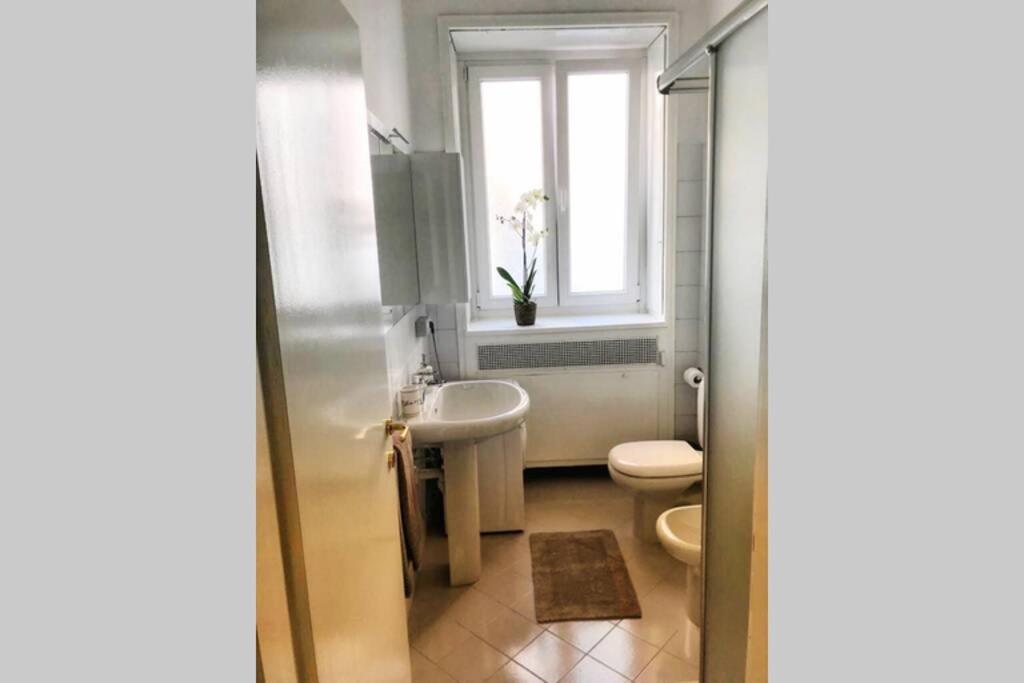 Two-Bedroom House,1081610932:JPEG
