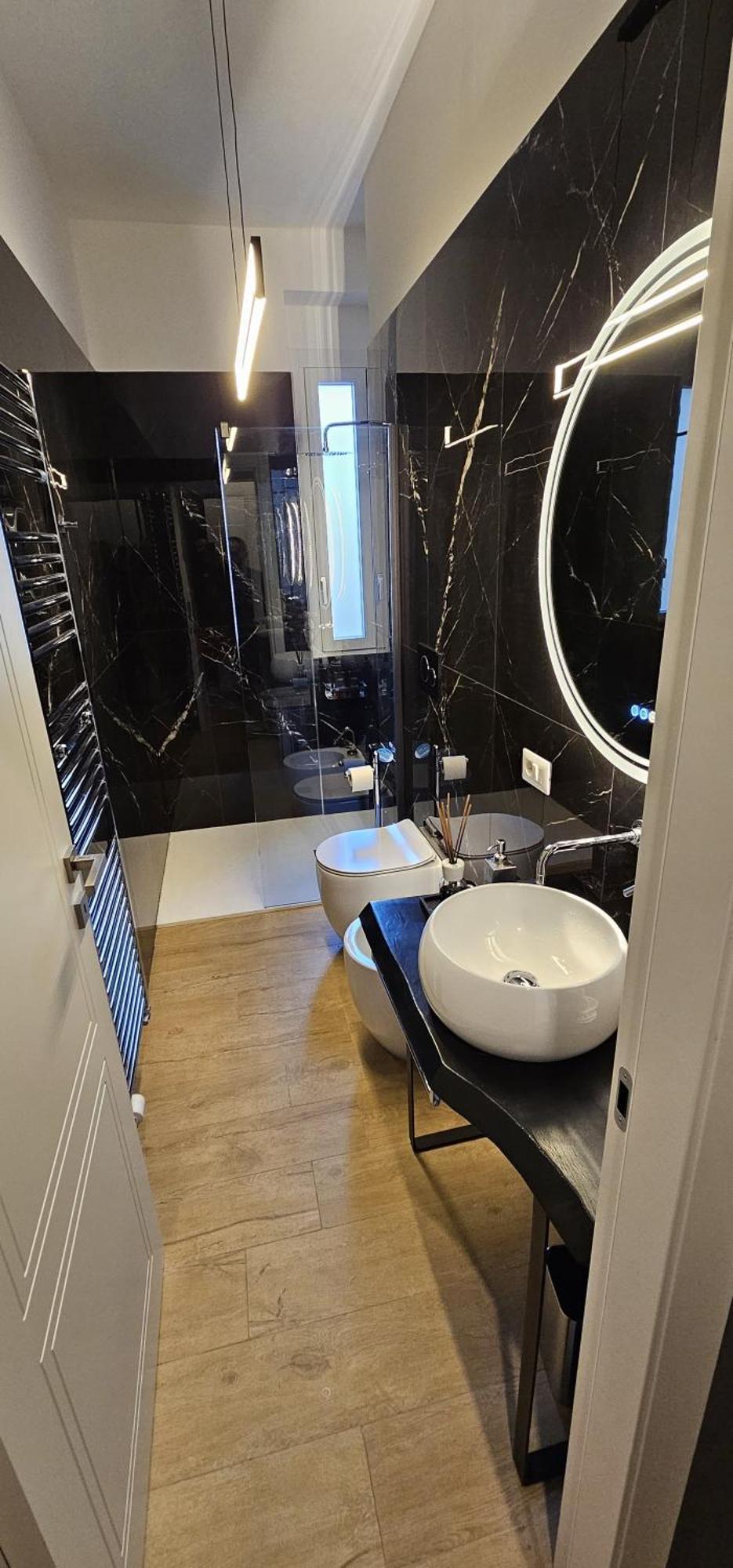 Family Room Private Bathroom