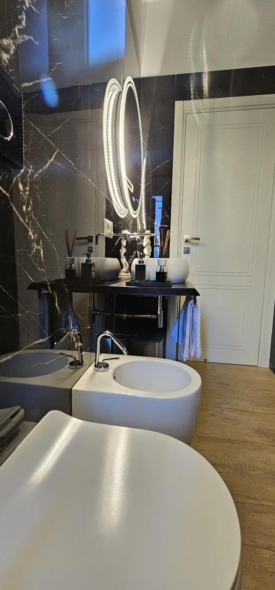 Family Room Private Bathroom
