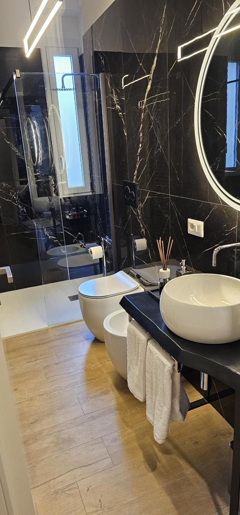 Family Room Private Bathroom