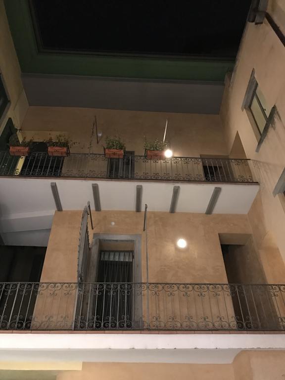 Studio Apartment,371644735:JPEG