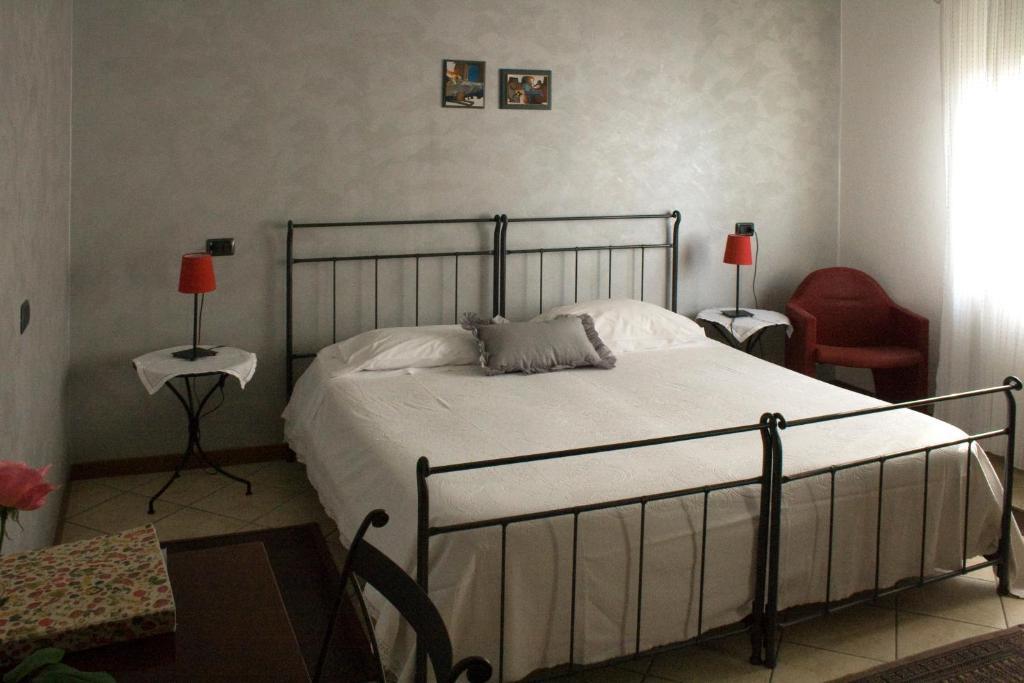 Double or Twin Room,537704694:JPEG