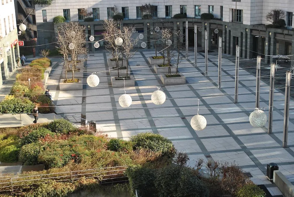 P&P Piazza Bergamo Apartment-1