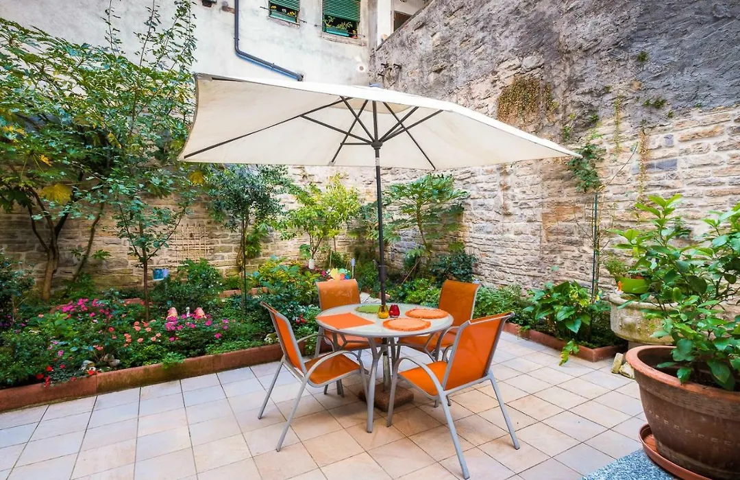 Porta Dipinta House Bergamo Alta-1