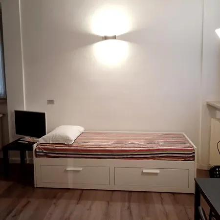 Moira Rooms-3