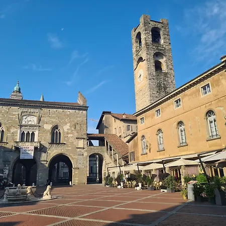 Hotel Piazza Vecchia-3