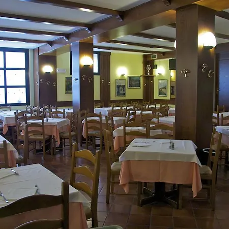 Hotel 900-2
