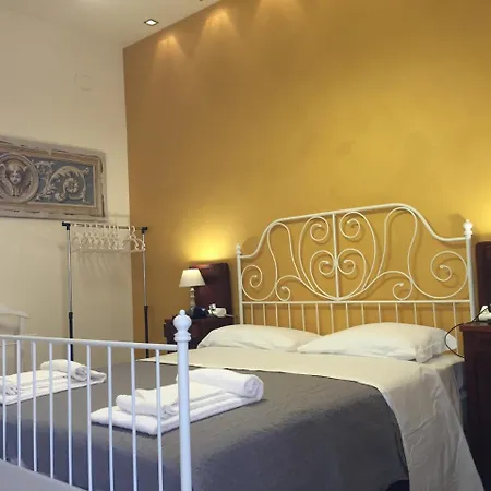 Bergamo Center Rooms-3